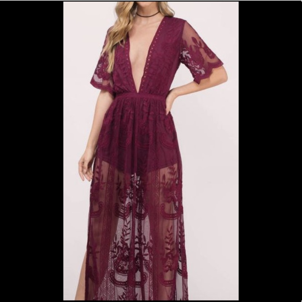 Bloomingdales Aqua maroon lace romper